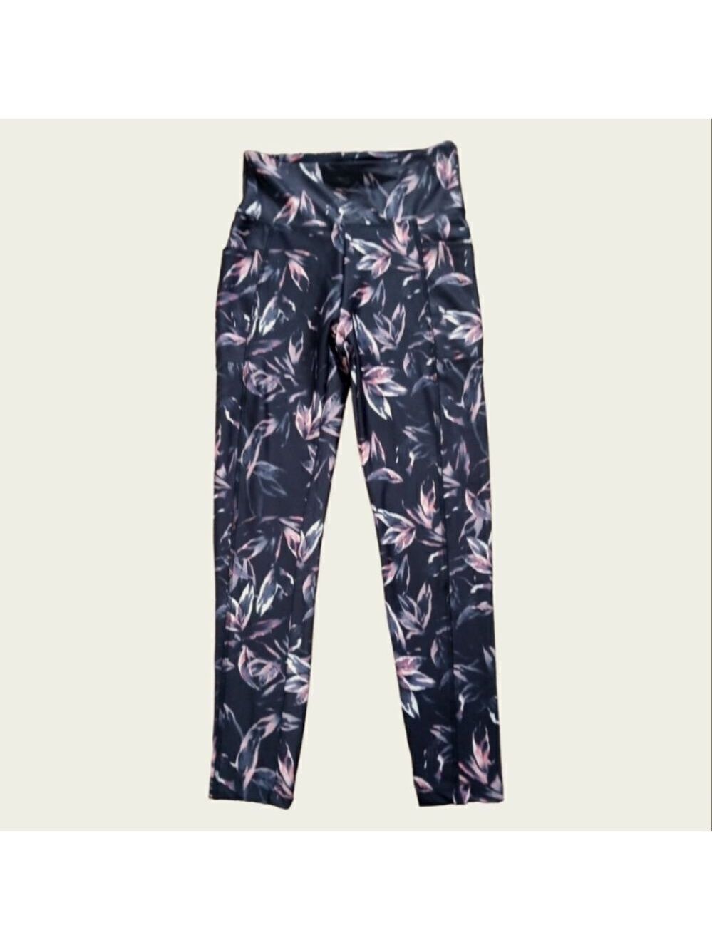 Bally Total Fitness Leggings Black Floral Medium